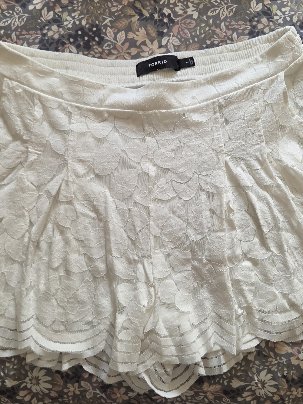 Torrid White Lace Skort